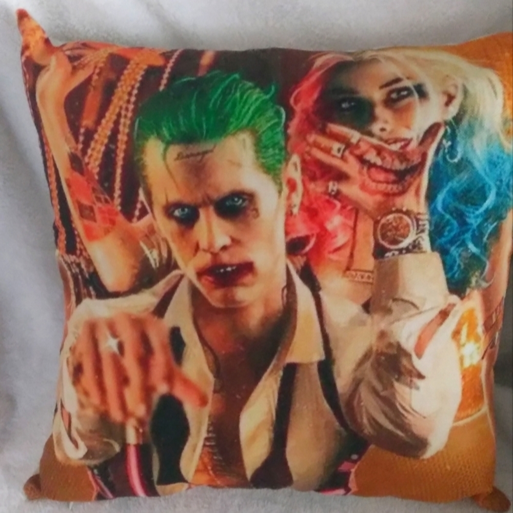 Harley Quinn/Joker pillow